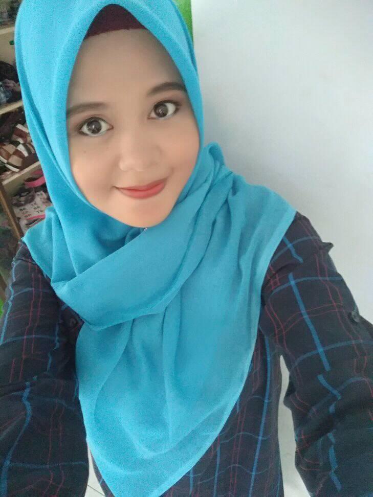 Selena Azmi Fidelya