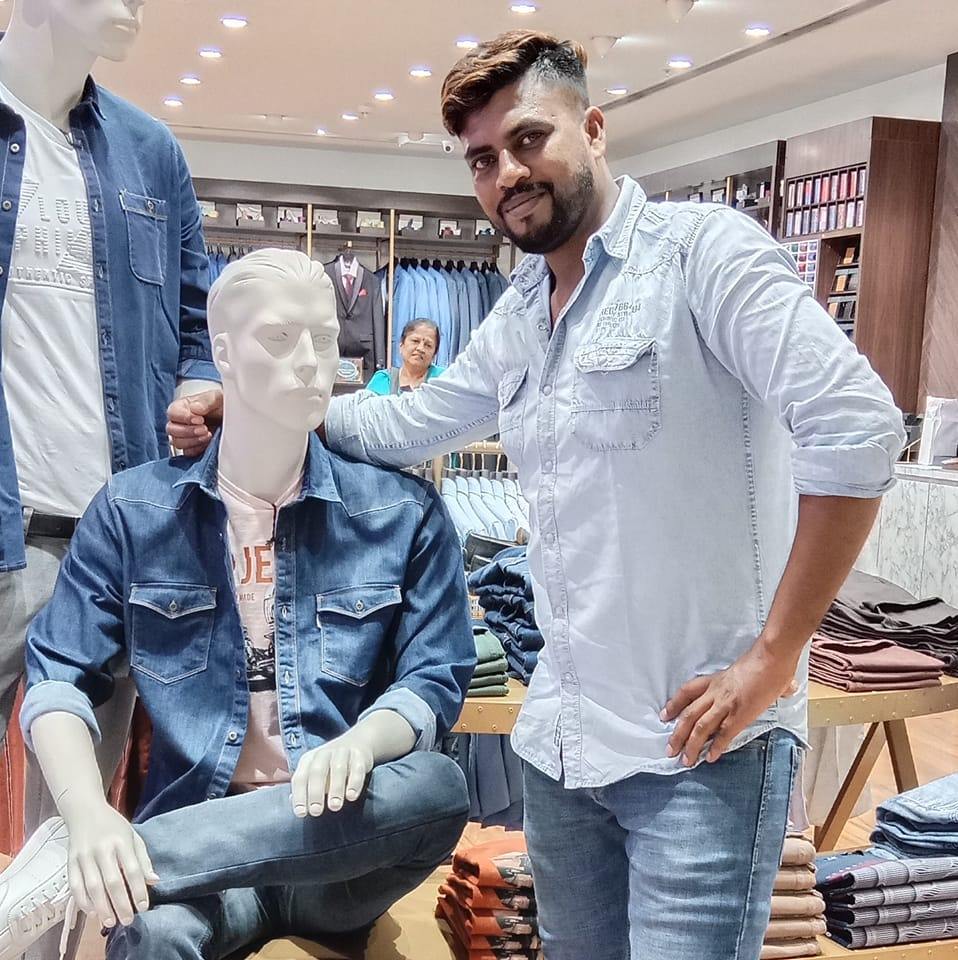 Max Bapi
