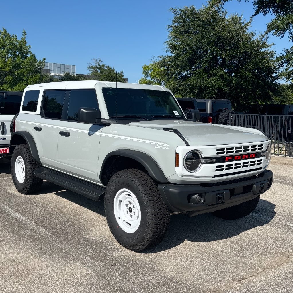 Ford Bronco Raptor | Facebook