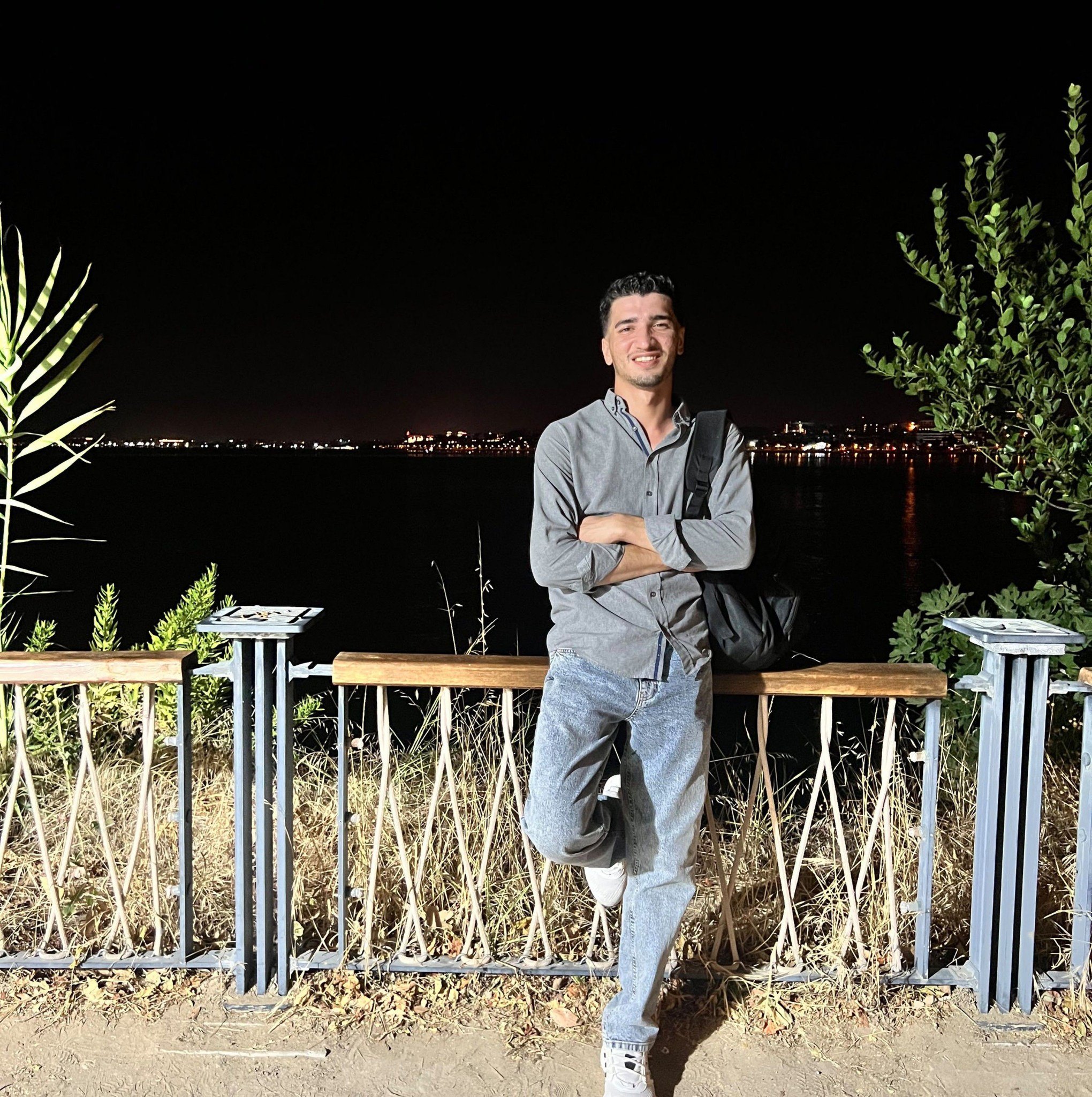 100X ile çekilmiş fotoğrafları cam gibi yapın 😎 Reklam Prompt: Enhance ...