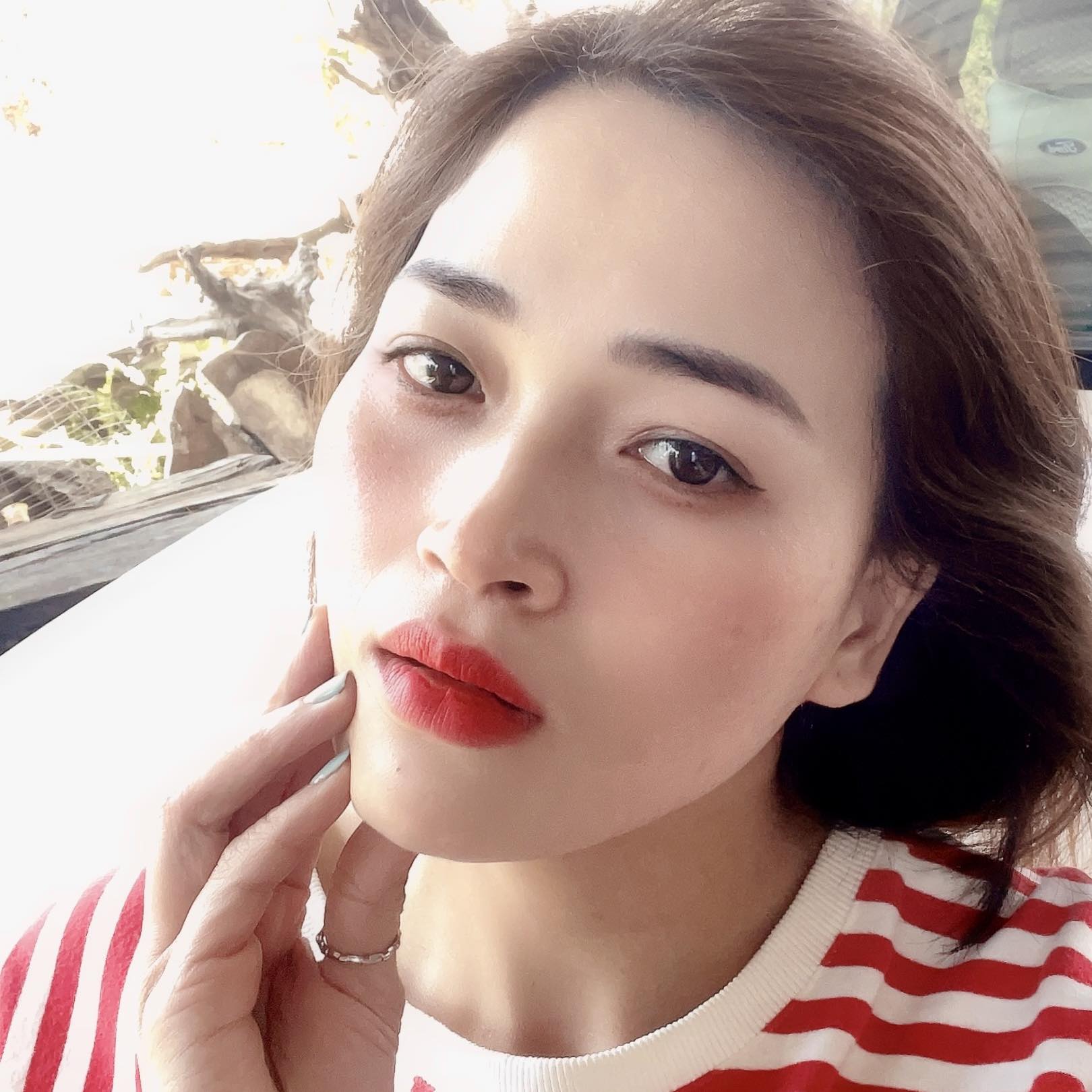 Shop đã bật chế độ cày lễ, hoa lẻ shop có bán nha bà kon giá lễ nên đã ...