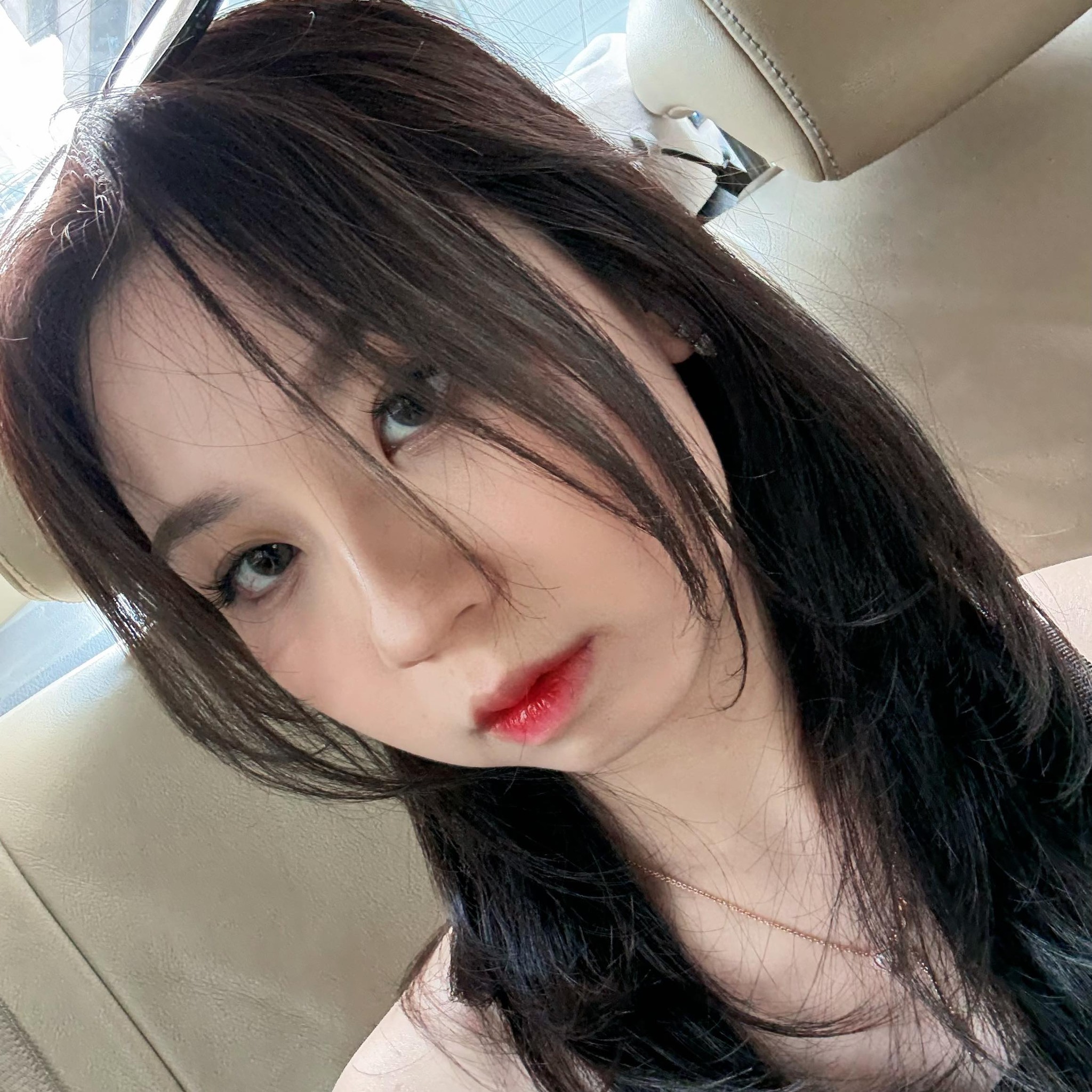 Colouring my hair myself ? No problem 😎 #sghairsalon #sghairstylist # ...