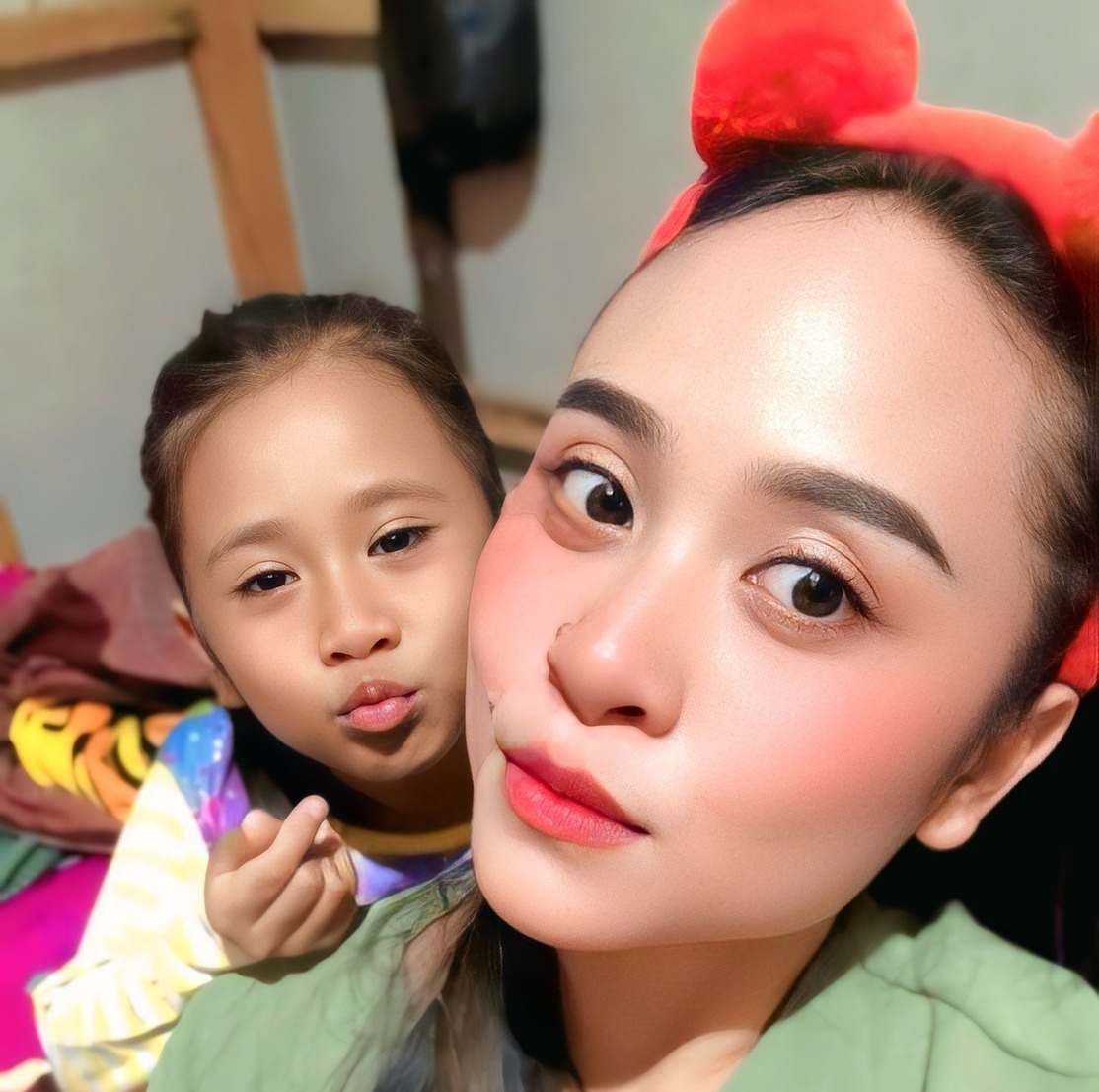 Sukses slalu mama wawa😇😍 Sjdi bos baras deng kopra🥰 | Riska Imran ...