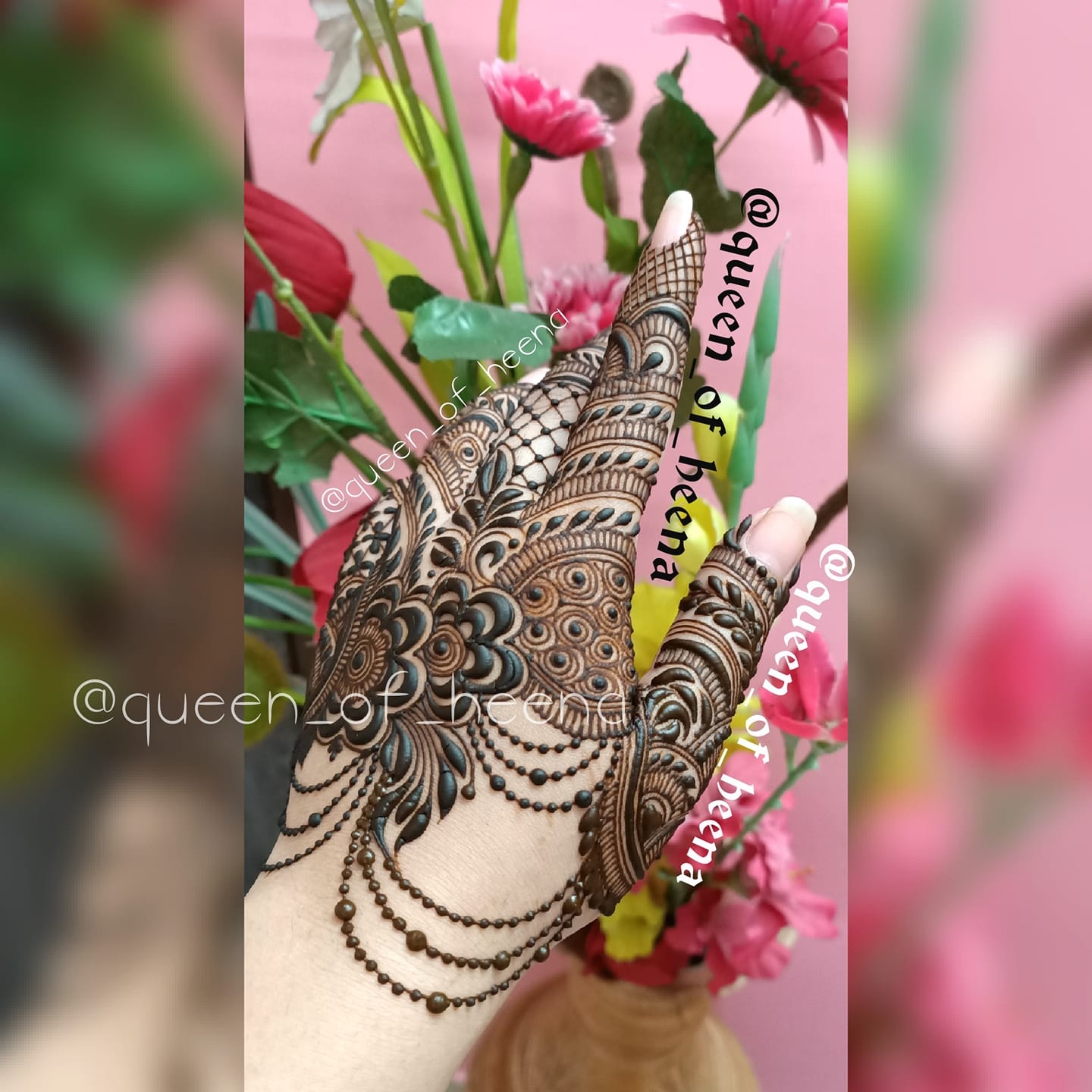 Aastin ke sanp 🫠 . . . . . . . . . . . . #queen_of_heena #selfishpeople ...