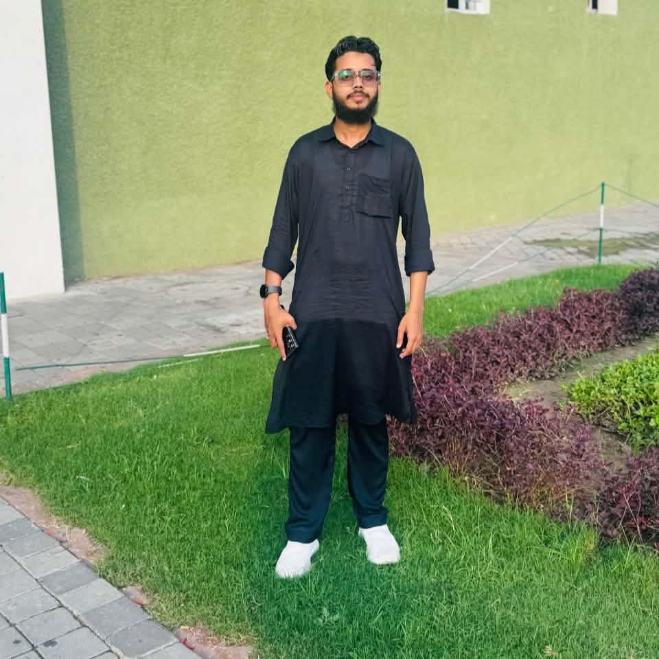 vlogger-vlogging-luckyuice-vairal-bilal-rain