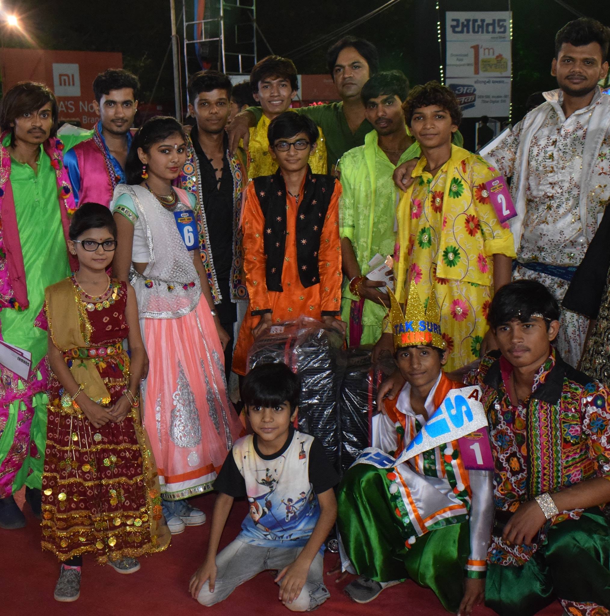 Little Feet, Big Garba Energy! 💃🕺 ️ Pure smiles, full energy ...