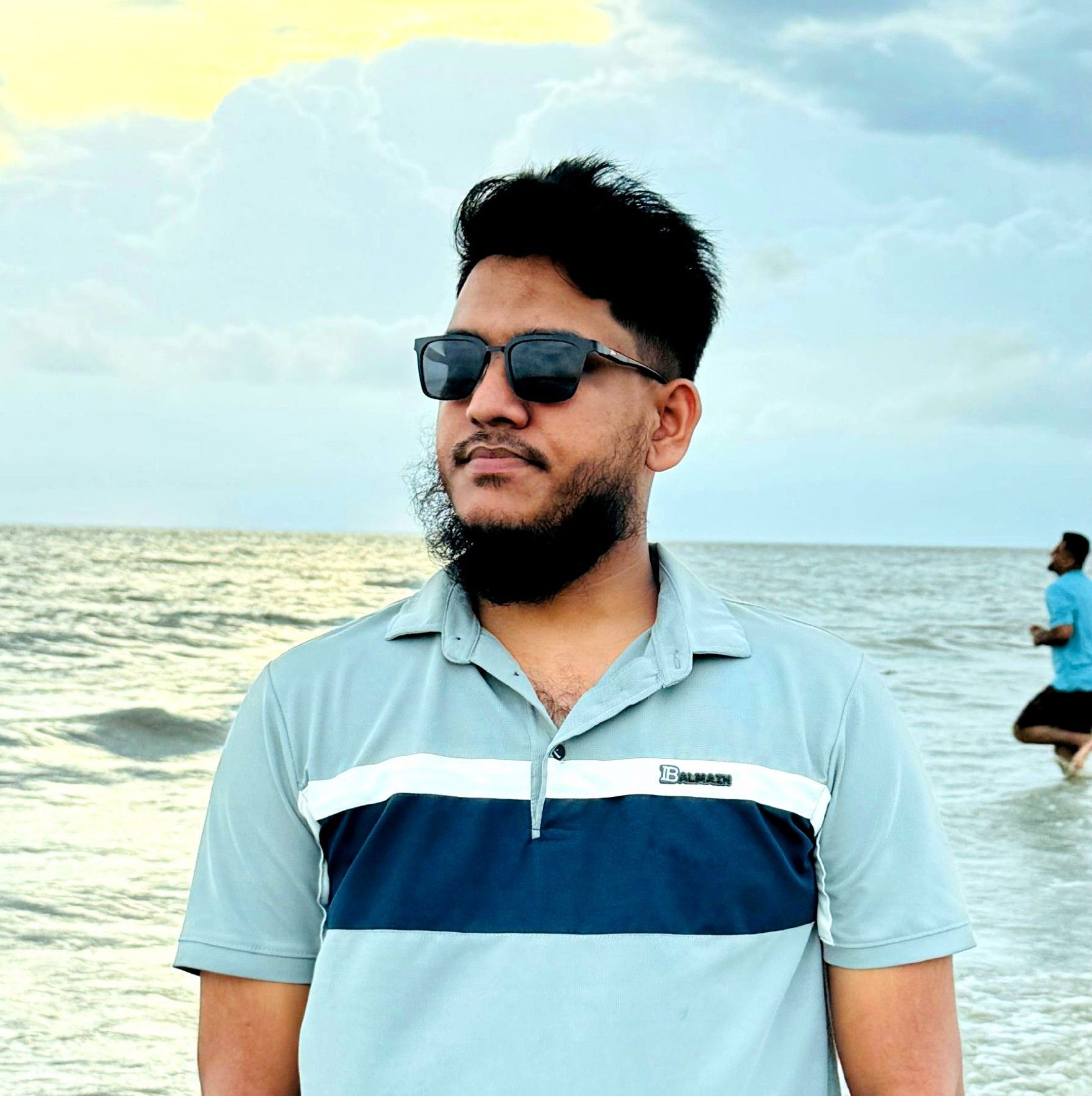 Hridoy R Nazrul