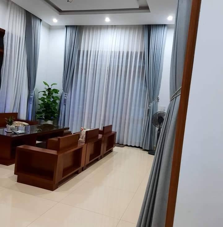 Rèm Màn Trần Hiền