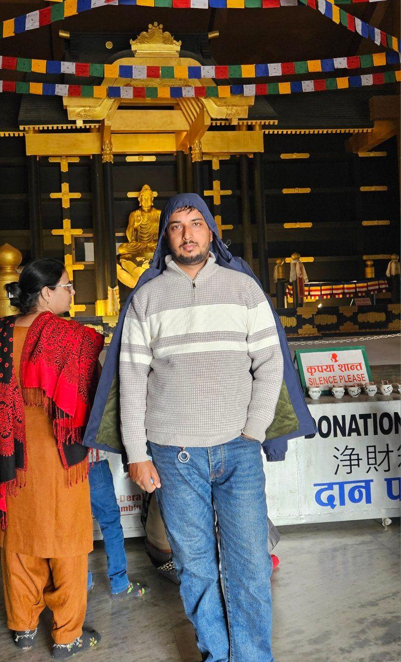 एक लात सब खल्लास 🤣😉 #foryou #raz #messilovers #gymlover ️ | Raj Ghimire