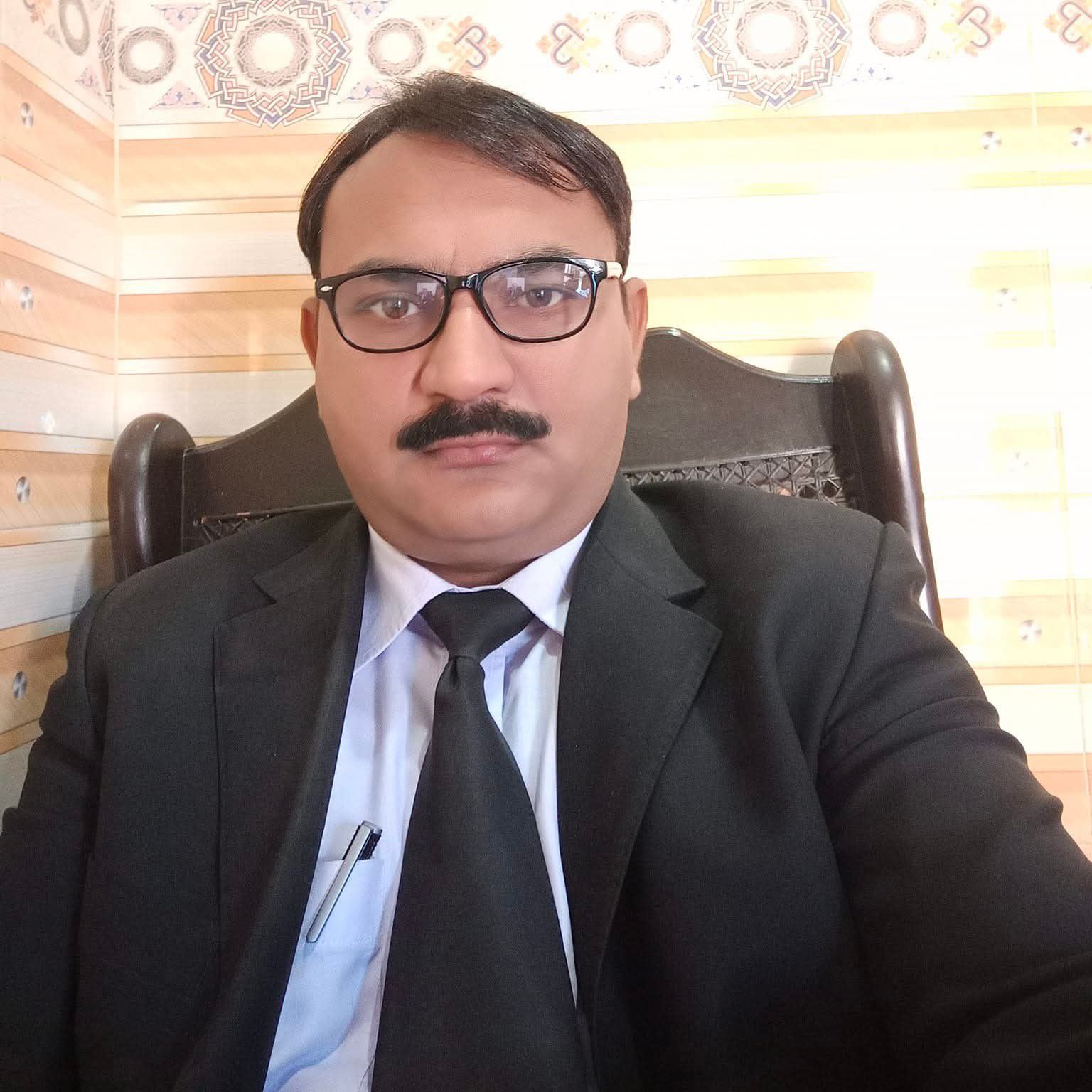 وکیلوں تھوڑا اس پہ بھی دھیان دو بھائی | Adv Yasmeen Safdar
