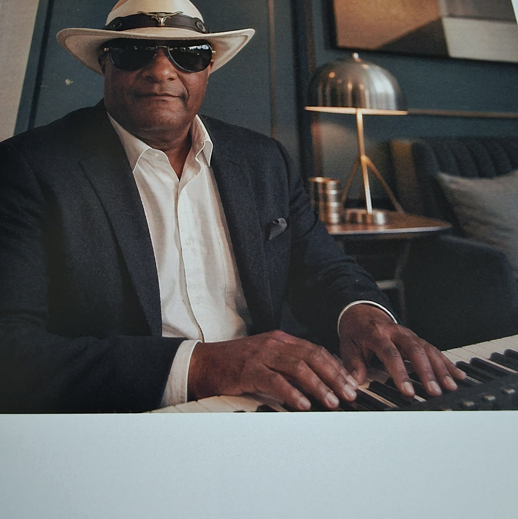Stuart Bascombe / Black Ivory