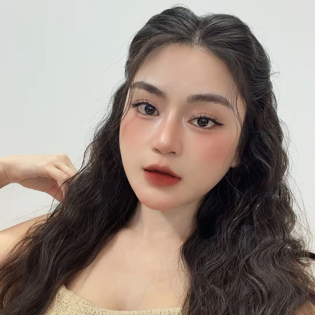 Tadaaa M1 unboxx hộp đỏ cho cả thánggg đều đỏ nhaa 😝 Quà 20/10 sớm đến ...