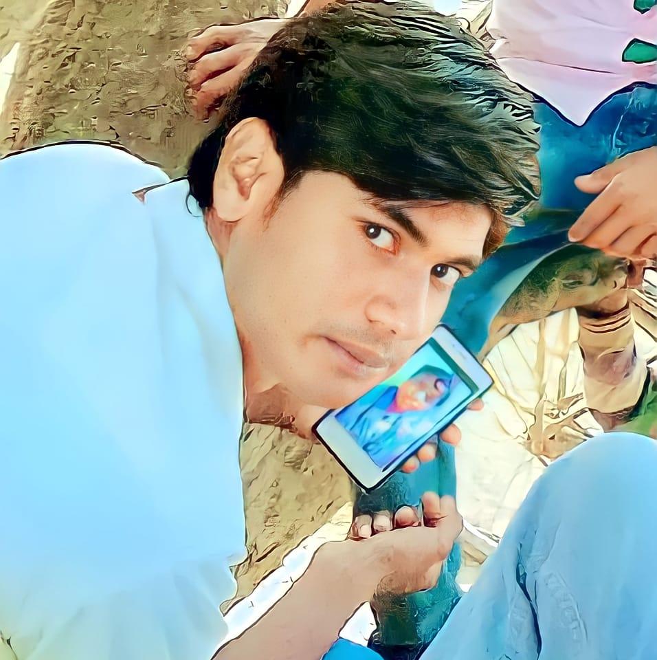 SInger Santosh Parwana