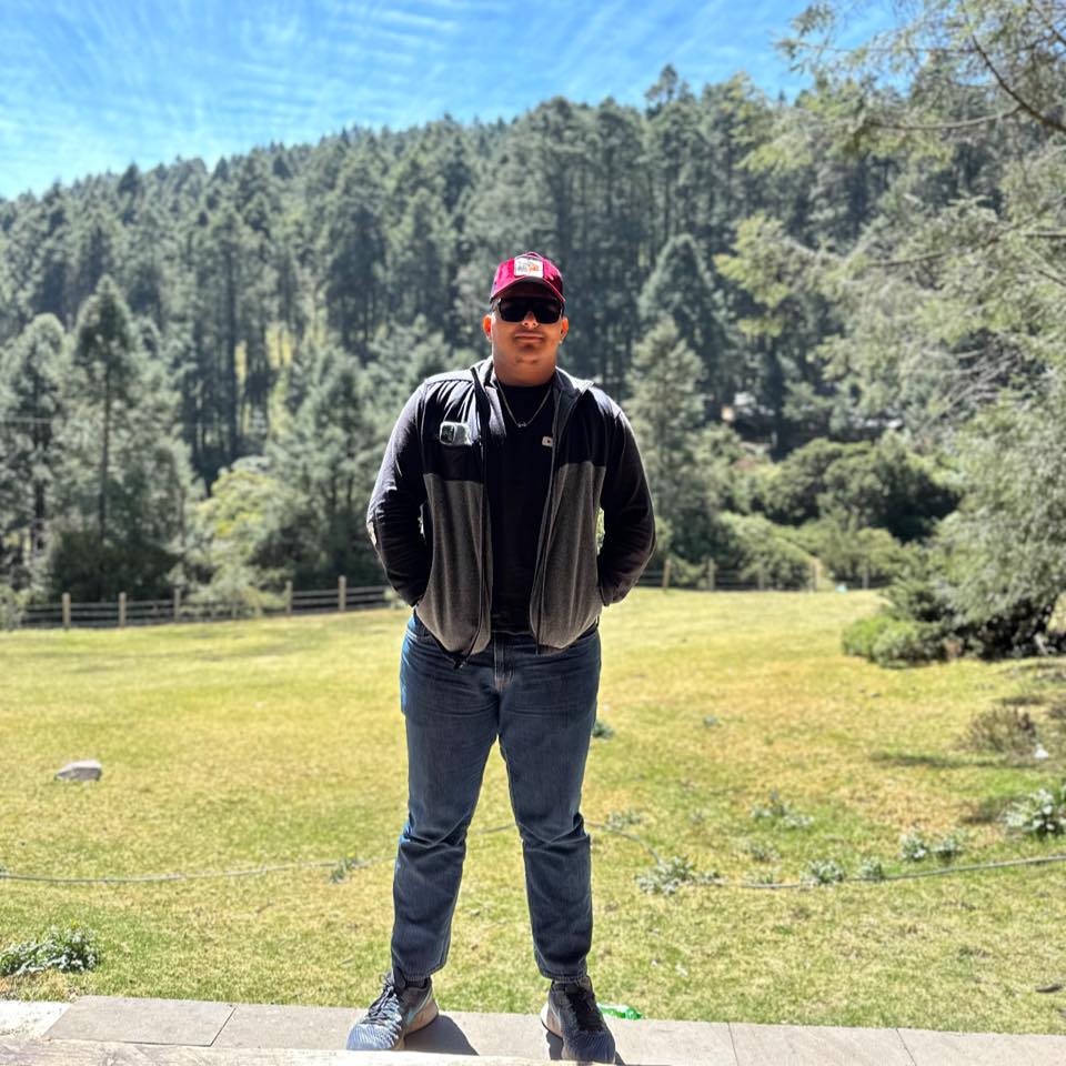 Luis Hernández