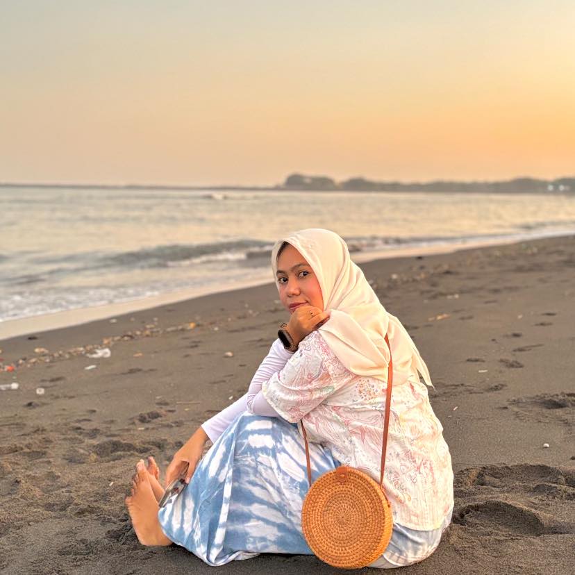 Iin Mahire - Hmmmm @sorotan semua orang | Facebook