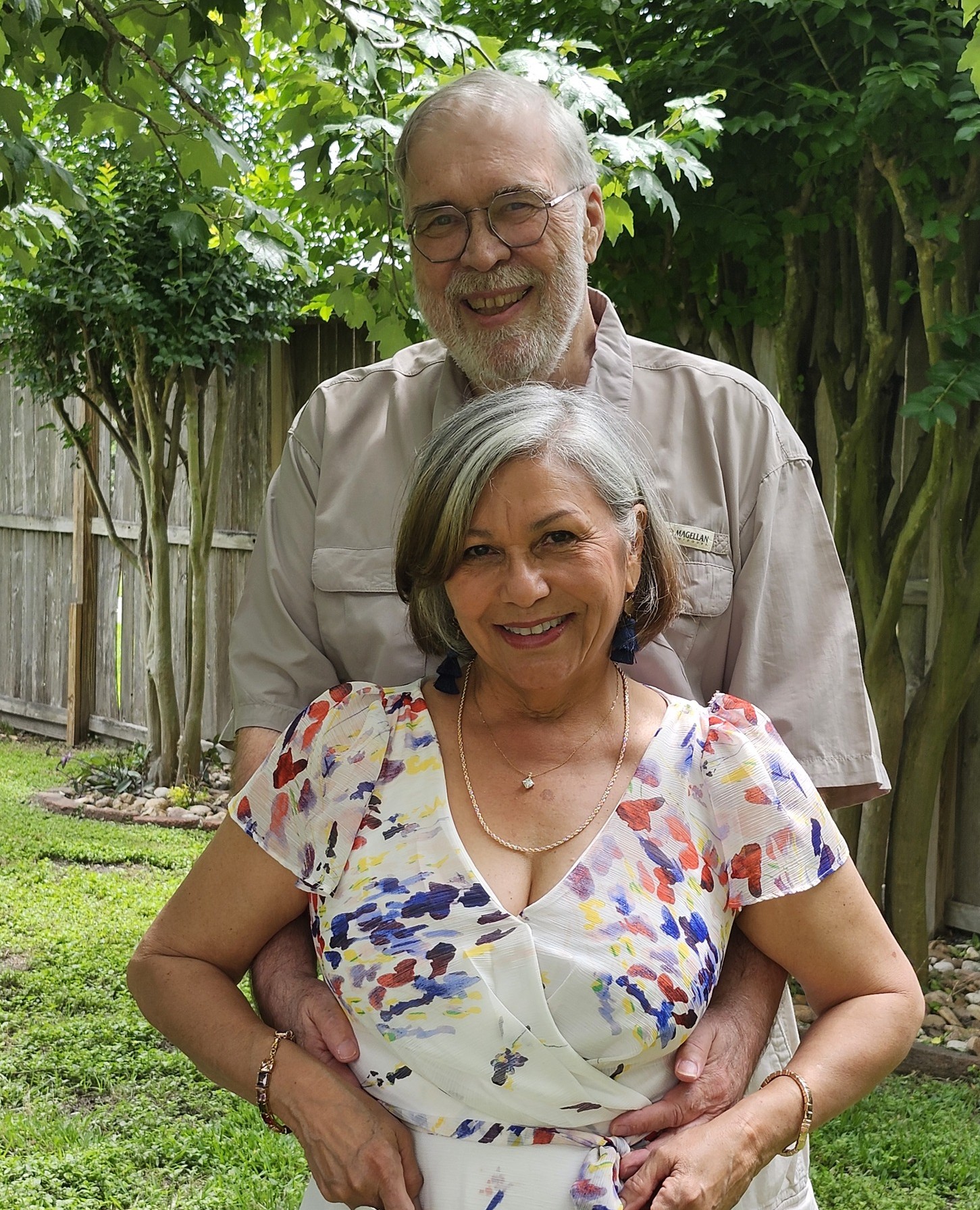 tracey-smith-tracey-smith-612745-facebook-connect-with-friends