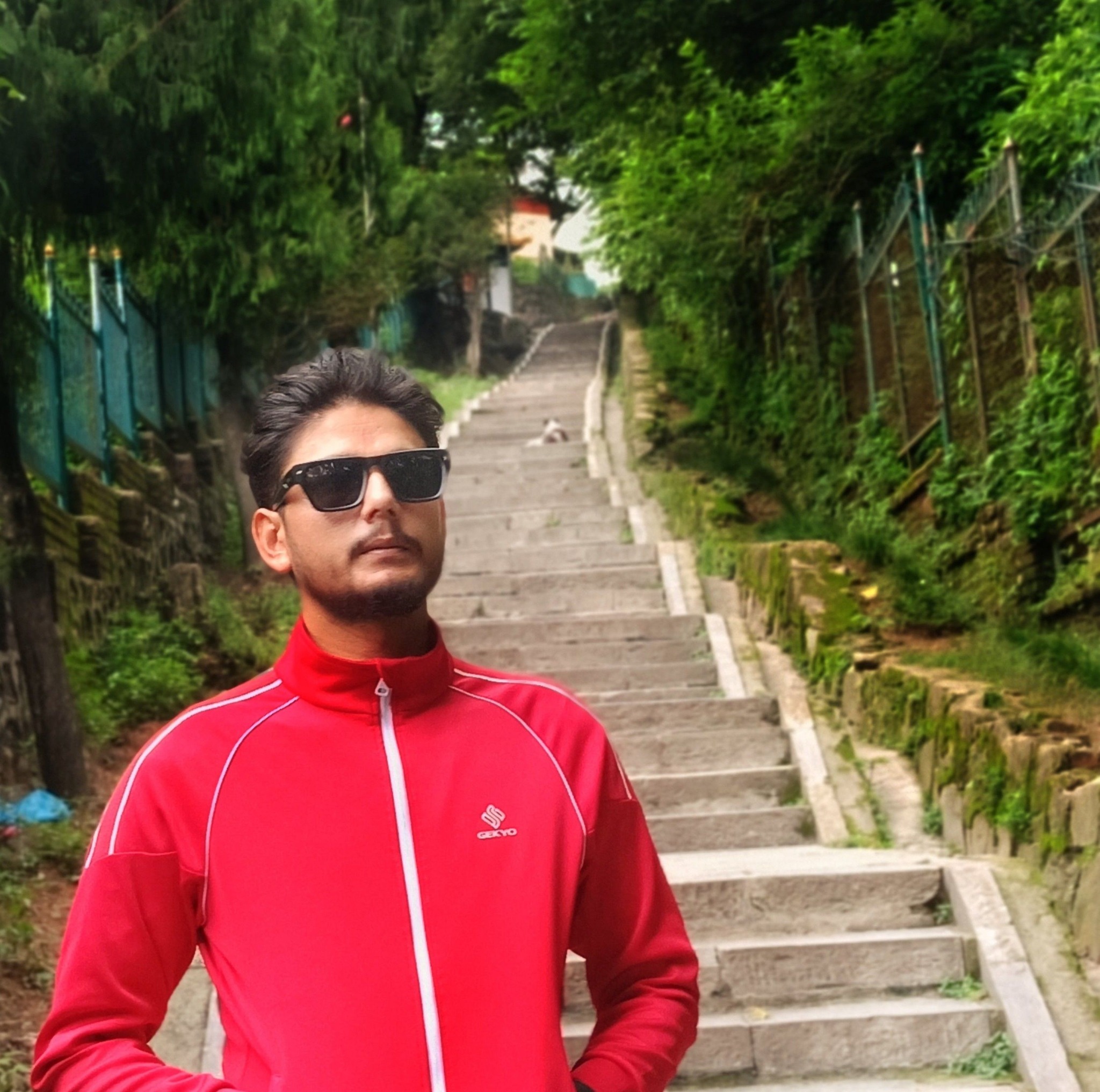 एक लात सब खल्लास 🤣😉 #foryou #raz #messilovers #gymlover ️ | Raj Ghimire