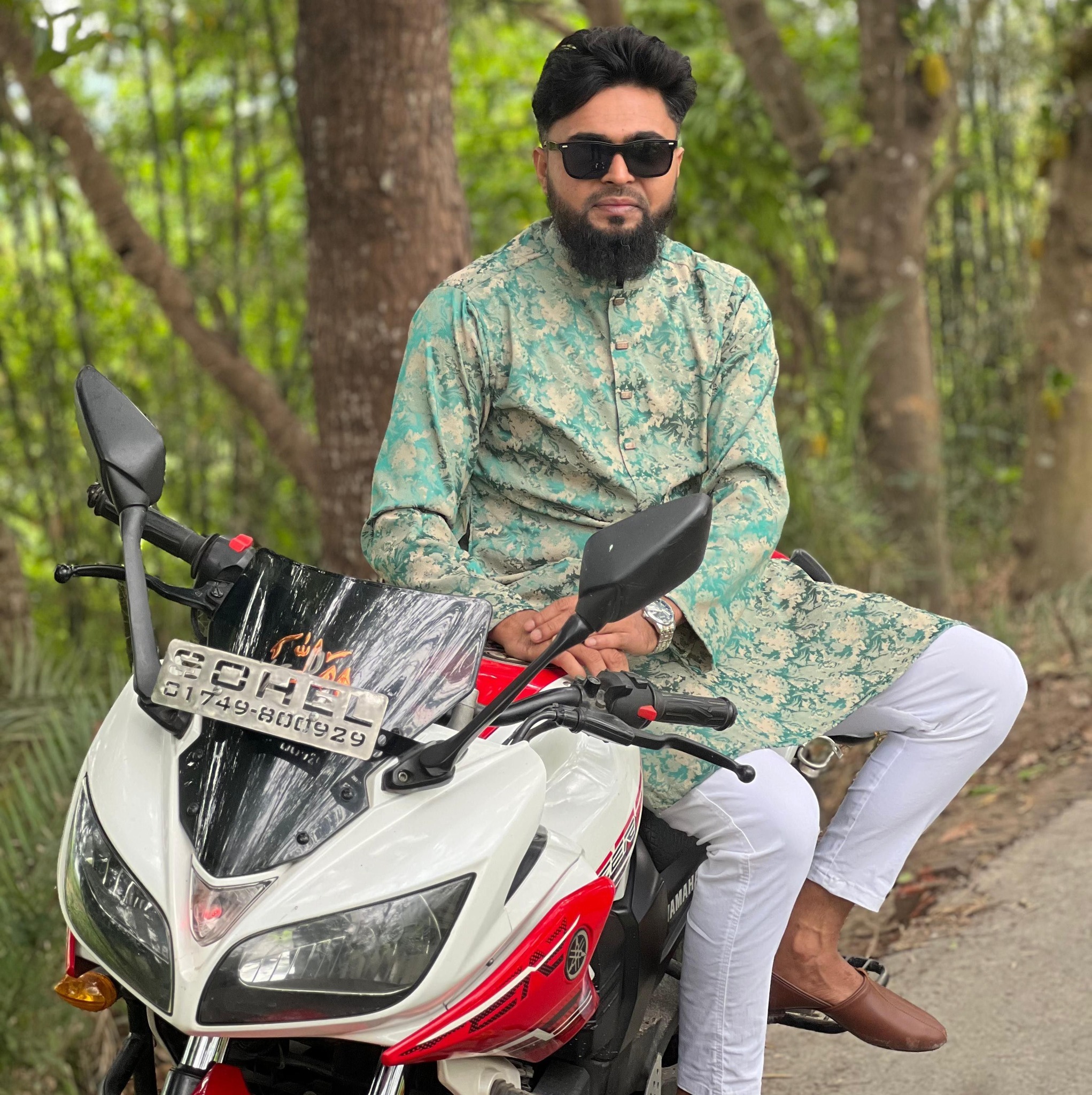 SH Saroyar Hossain