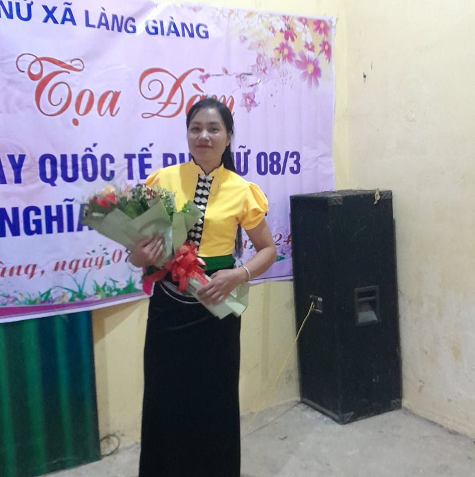 Con dán cũng có con rắn bé sợ thật | Tình Hoàng