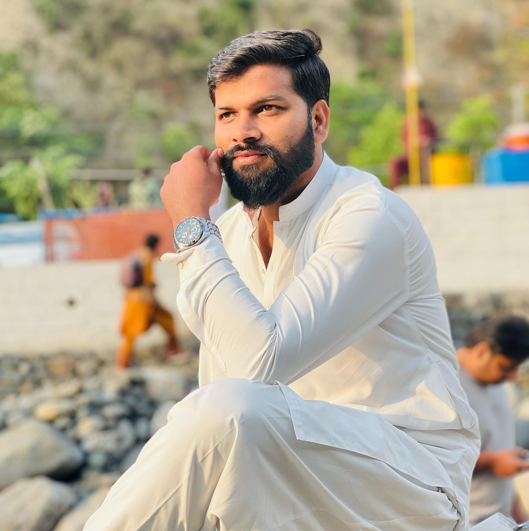 NaEem Rj