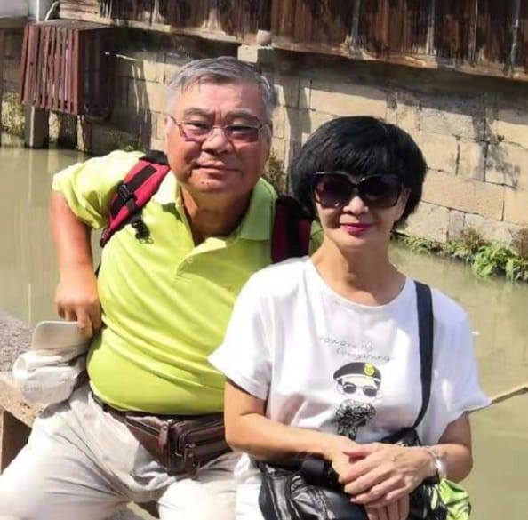 從未見過任姐在戲中的造型！一個罪犯,被冤枉的楊乃武！判死刑,不甘心,但又奈何？導演很認真,在任姐的面上化妝有鬚根,黑暗影瘦,令人更憐憫！他在 ...