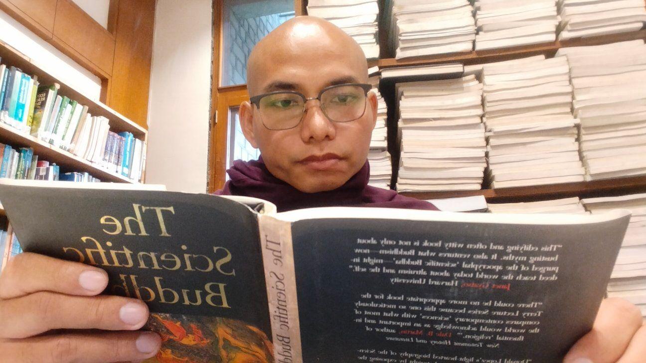 Aditta Bangsha Bhikku