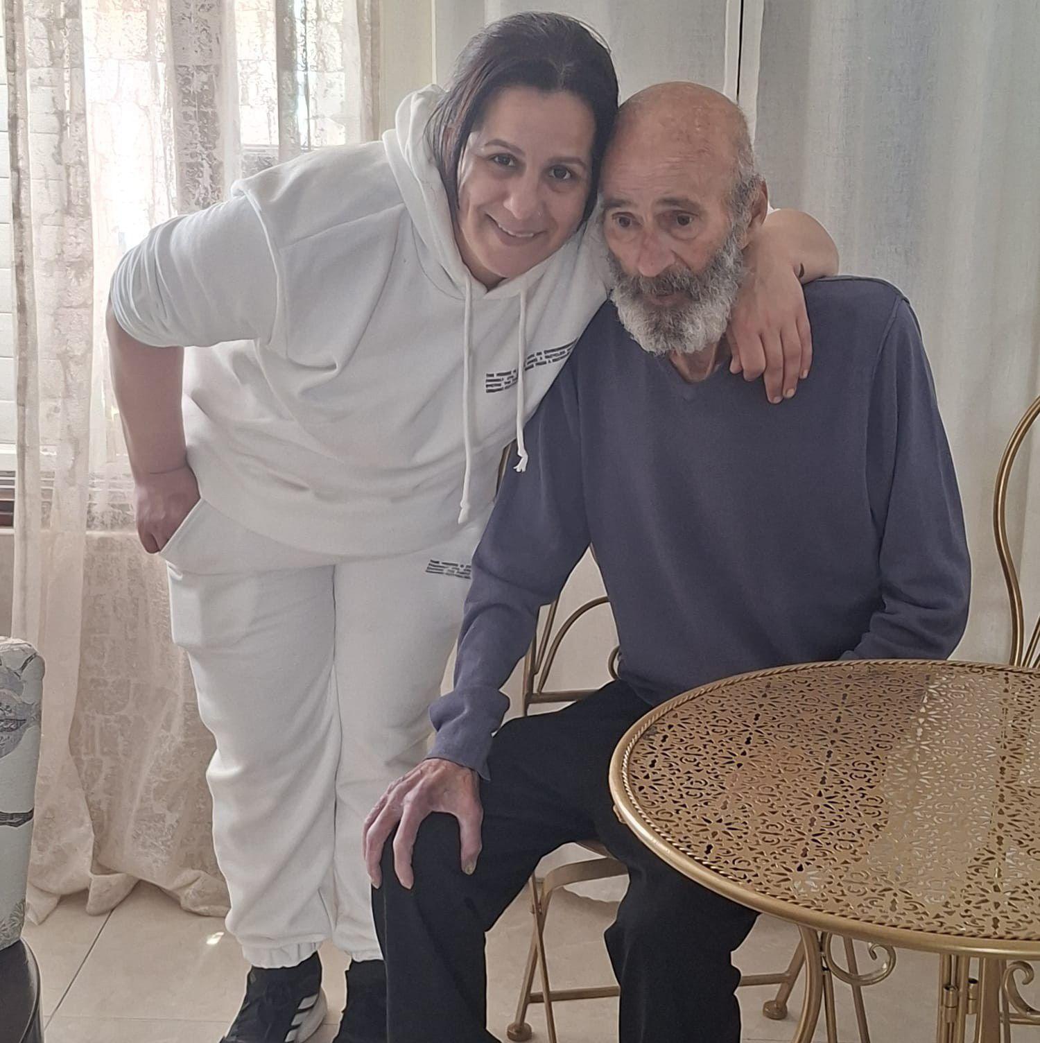 אתי לוי