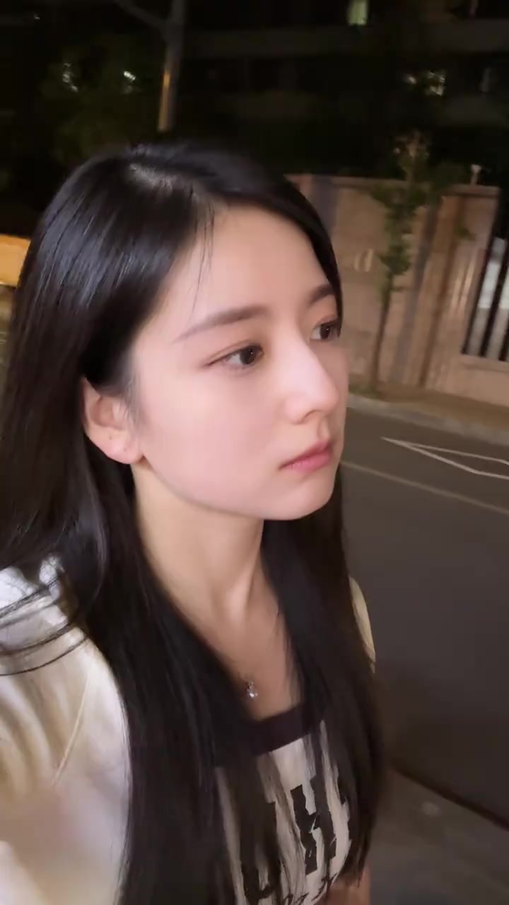 三三