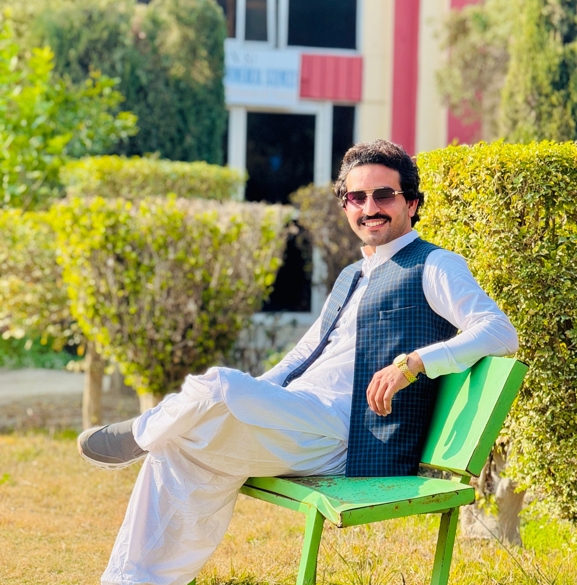 munna-bhai-is-bahtrija-unfareezmyaaccount-training-facebookviral