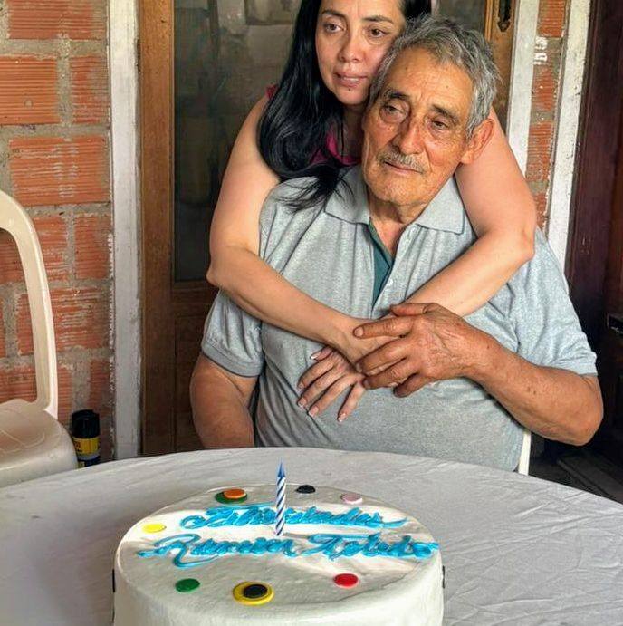 El dirigente vecinal Rodolfo Landivar reclama al Alcalde por el alza ...