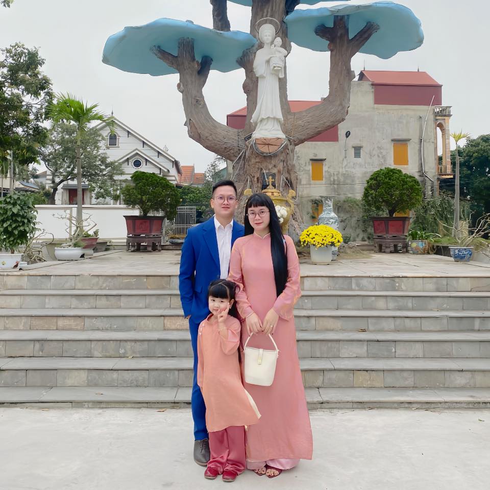 Cương Nguyễn - Cầu thang, hàng rào inox, gương … đã tháo... | Facebook