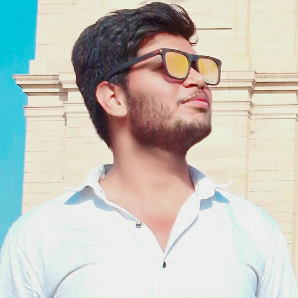 Ayan Raz