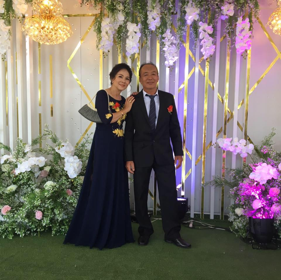 Bếp lên lửa. Khách ăn hú em nhaaaa Bánh flan thơm trứng béo sữa ăn kèm ...