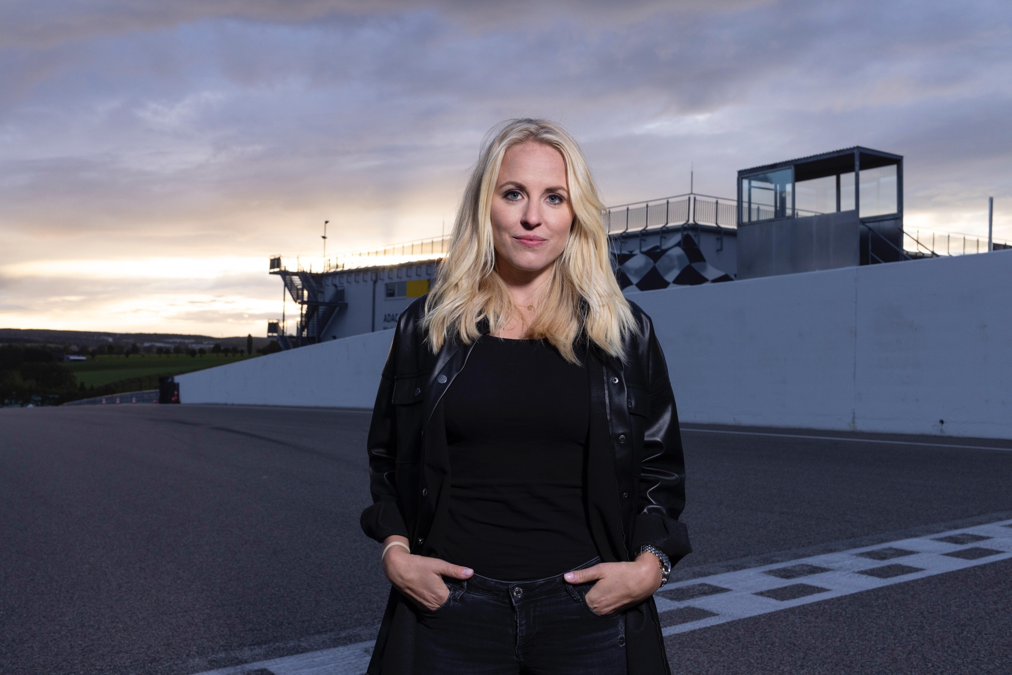 Laura Kraihamer - Good day of testing - ready for GT4 European Series ...