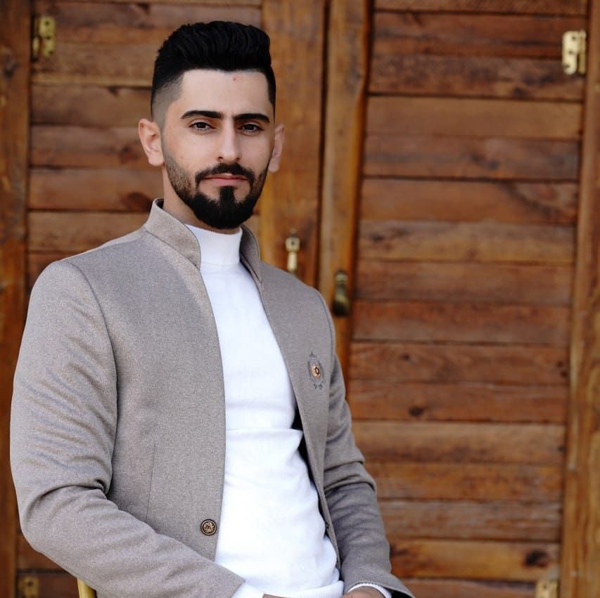 گۆران ماد - ئامینەش ئەبەن بۆ دوورگەی ئیبستن. لە دوای... | Facebook