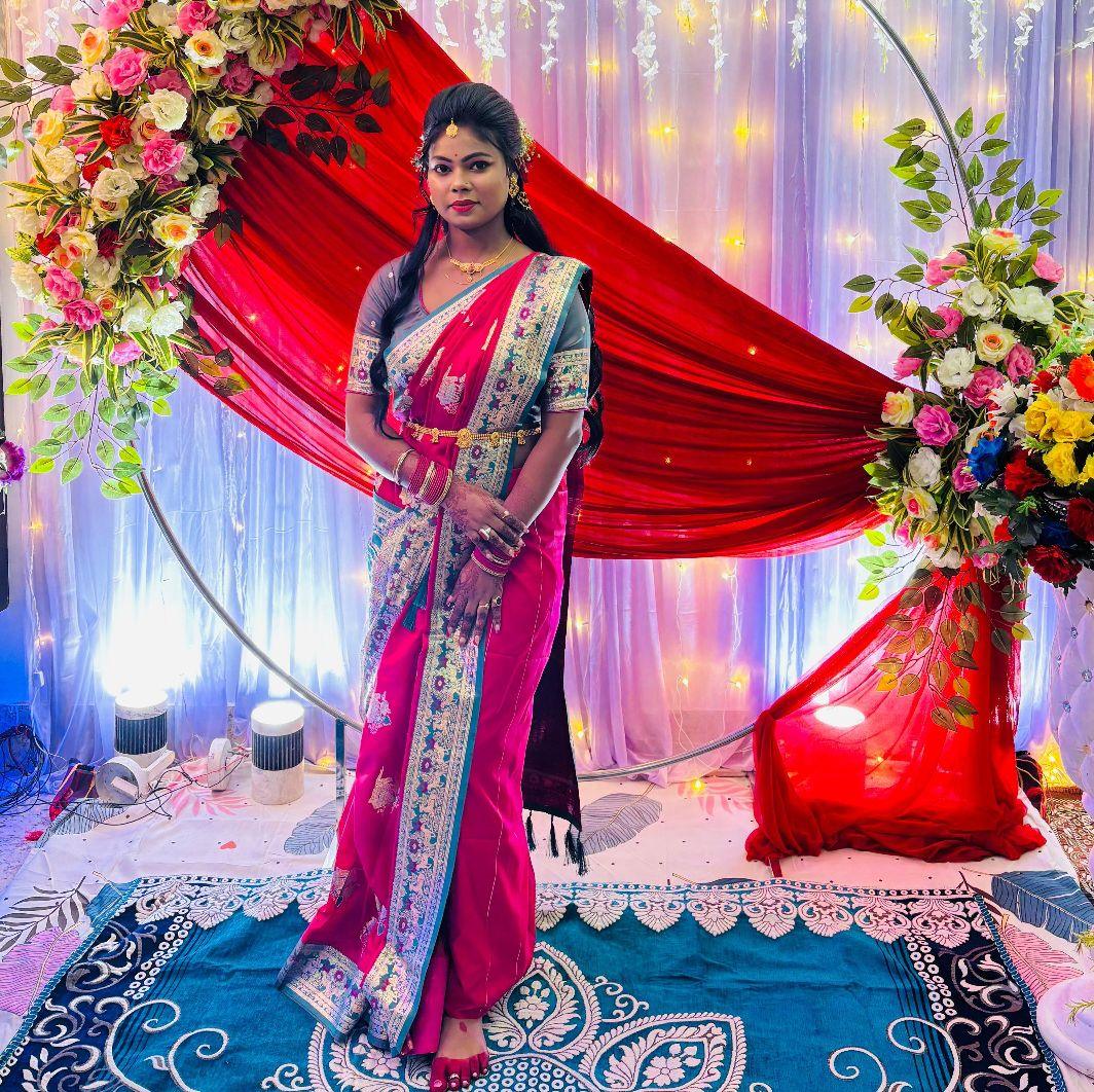 Booking Fast 🙂............. #everyonefollowers #everyone | Laboni ...