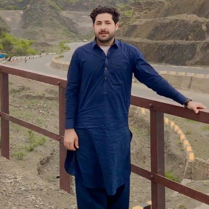 اس جنون کو شکست ناممکن ہے 😮 ایک بچہ وزیر اعلیٰ سہیل آفریدی کے لیے کتنا ...