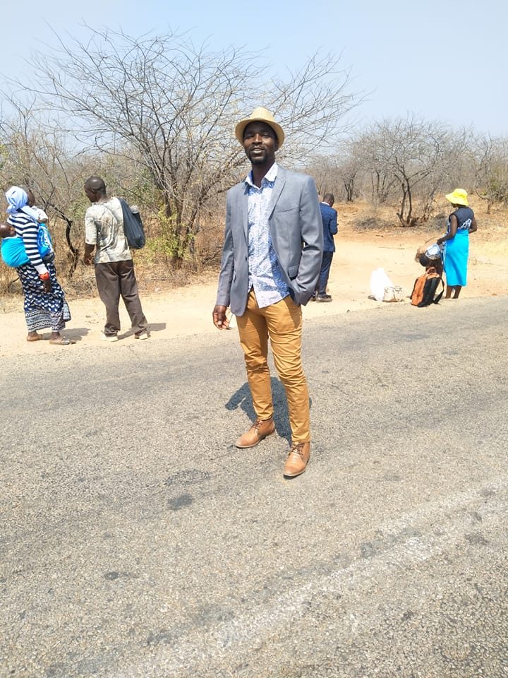 CHIVAYO FUNERAL UPDATES: SCOTT SAKUPWANYA BREAKS DOWN Wicknell Chivayo ...