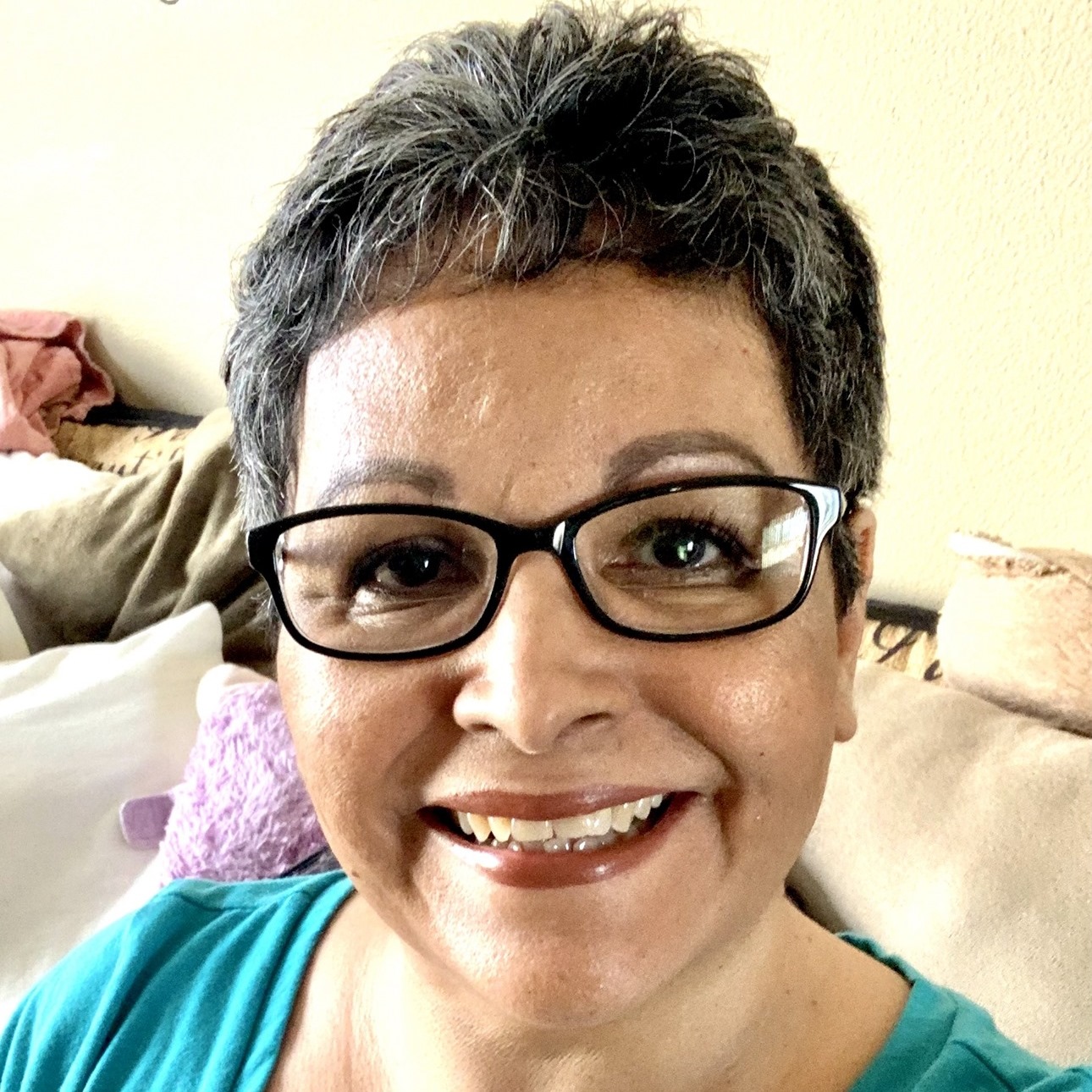 Lisa Robotham Avon Beauty | Palmdale CA
