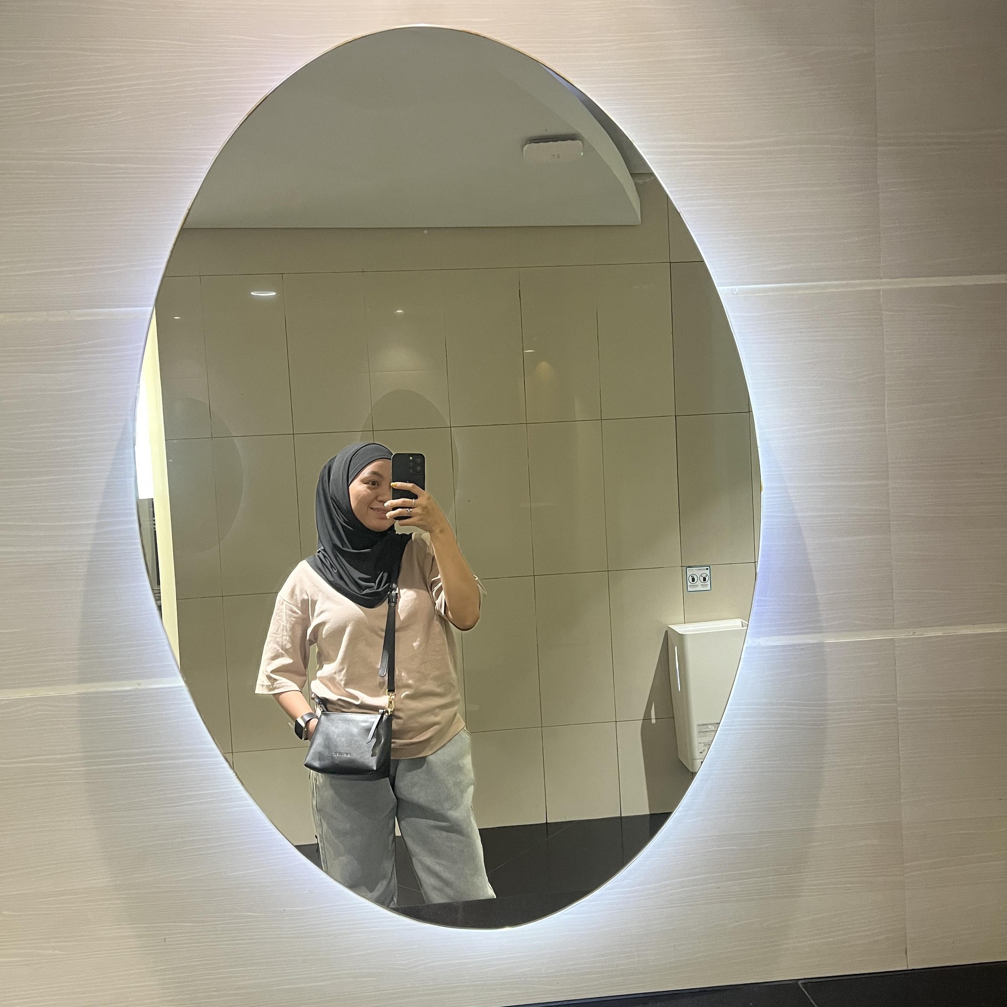 Masyallah maksih ci helda atas oleh olehnya nee , OWNER DARI TOKO AROMA ...