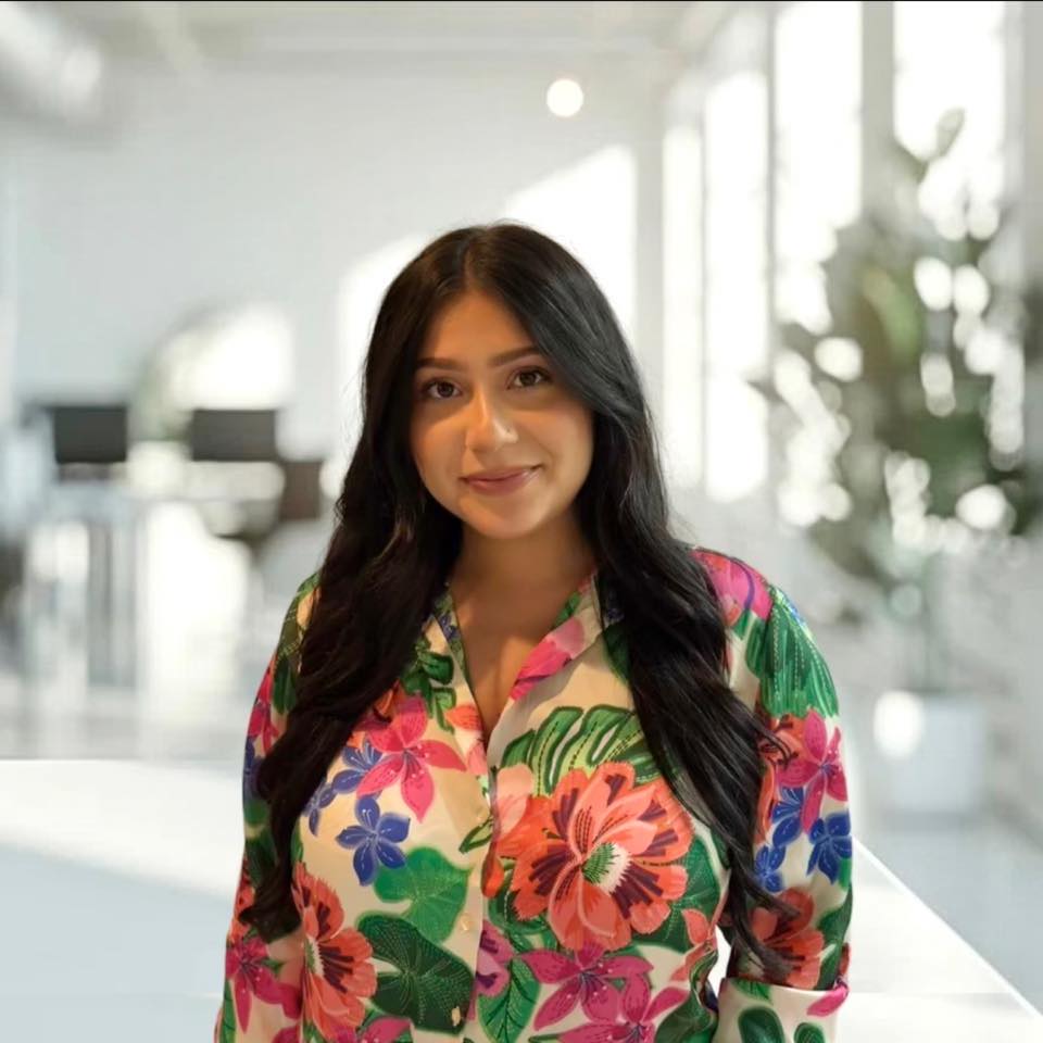 Amanda R. Hernandez