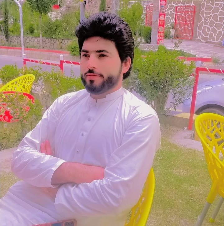 کہ بوډاګي بوتل ودرولو نو ددی ماشوم به د آخری ورز وئ😜😜 | Jamil | Facebook