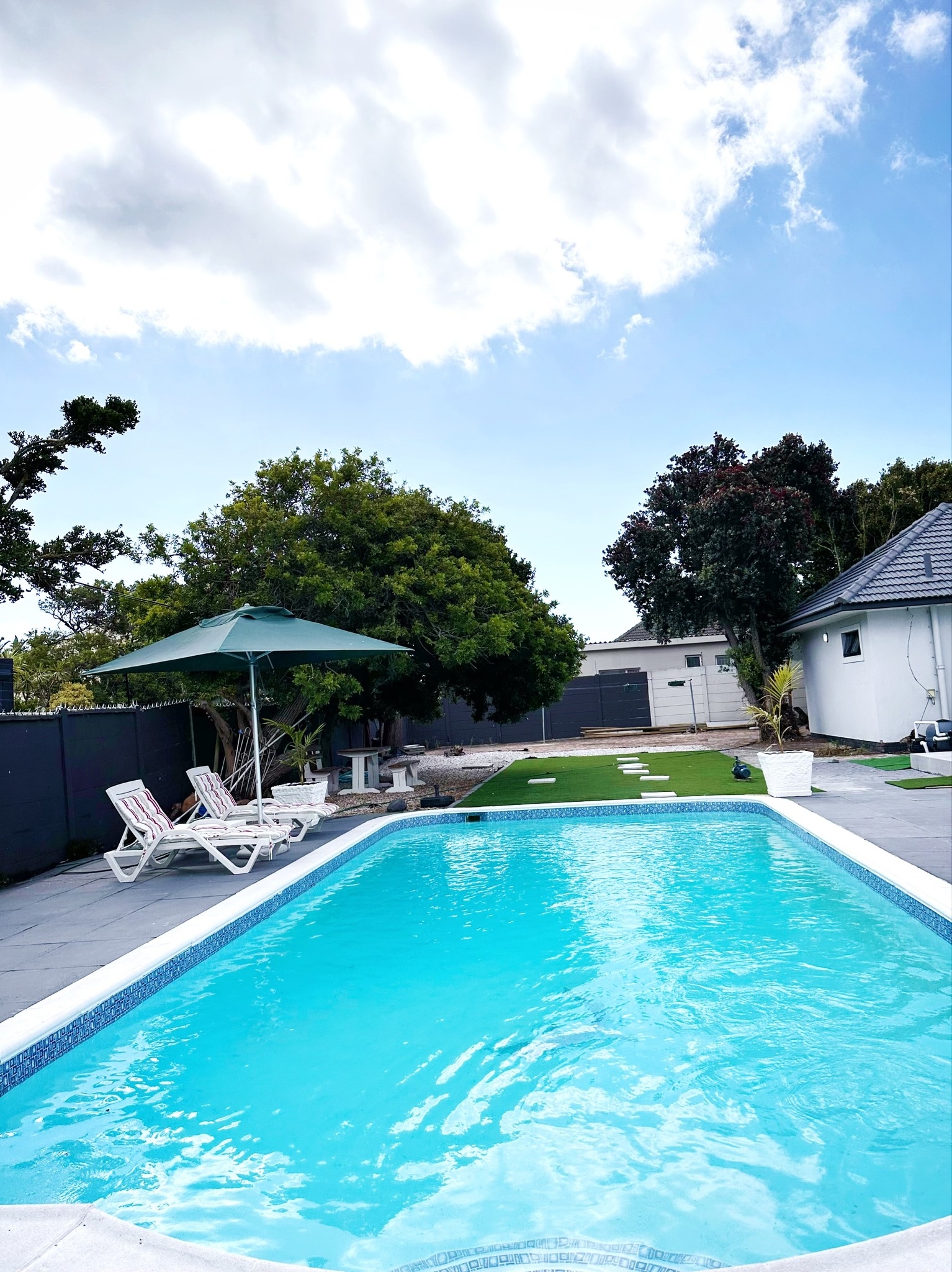 Urban Sleek City Haven B&B - Cape Town | Cape Town