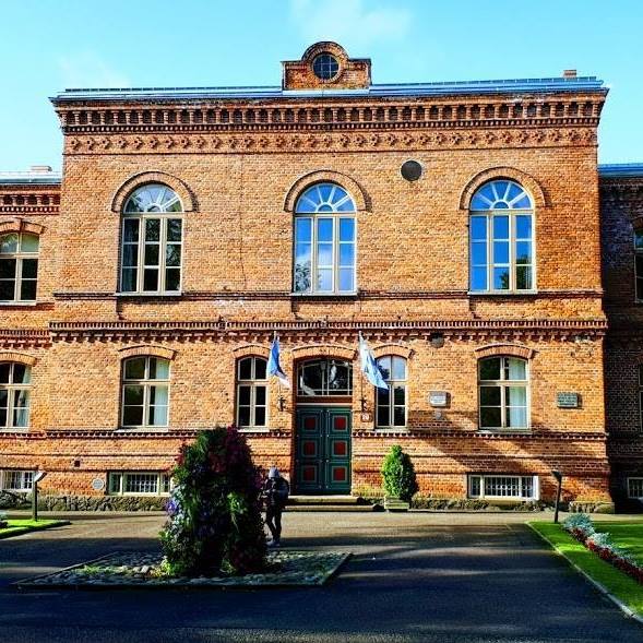 Pärnu Kuninga Tänava Põhikool | Pärnu