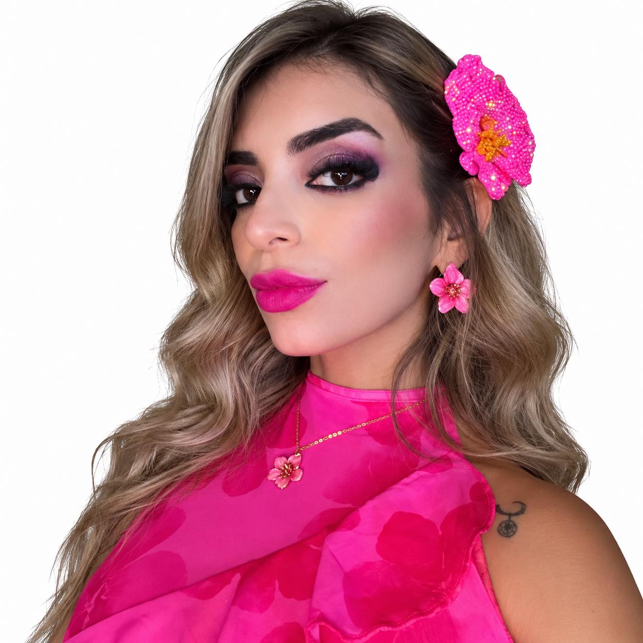 RGV closet clean out | Who does lash lifts near mcallen/pharr | Facebook