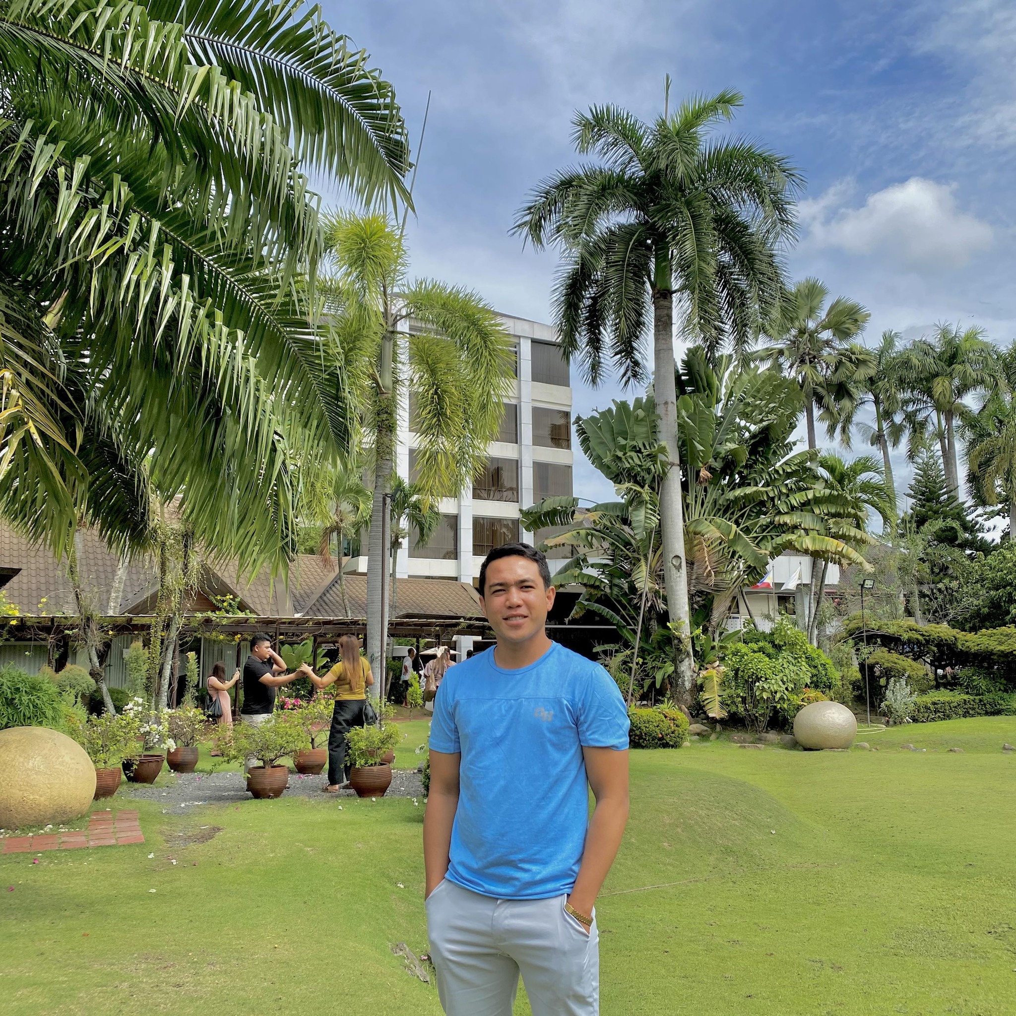 Kinly Jay Salvador Logronio