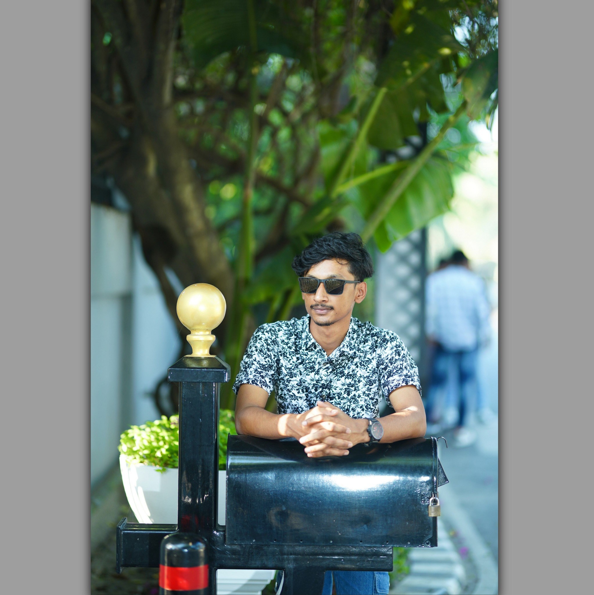 মাসুদ 卝 Surzo