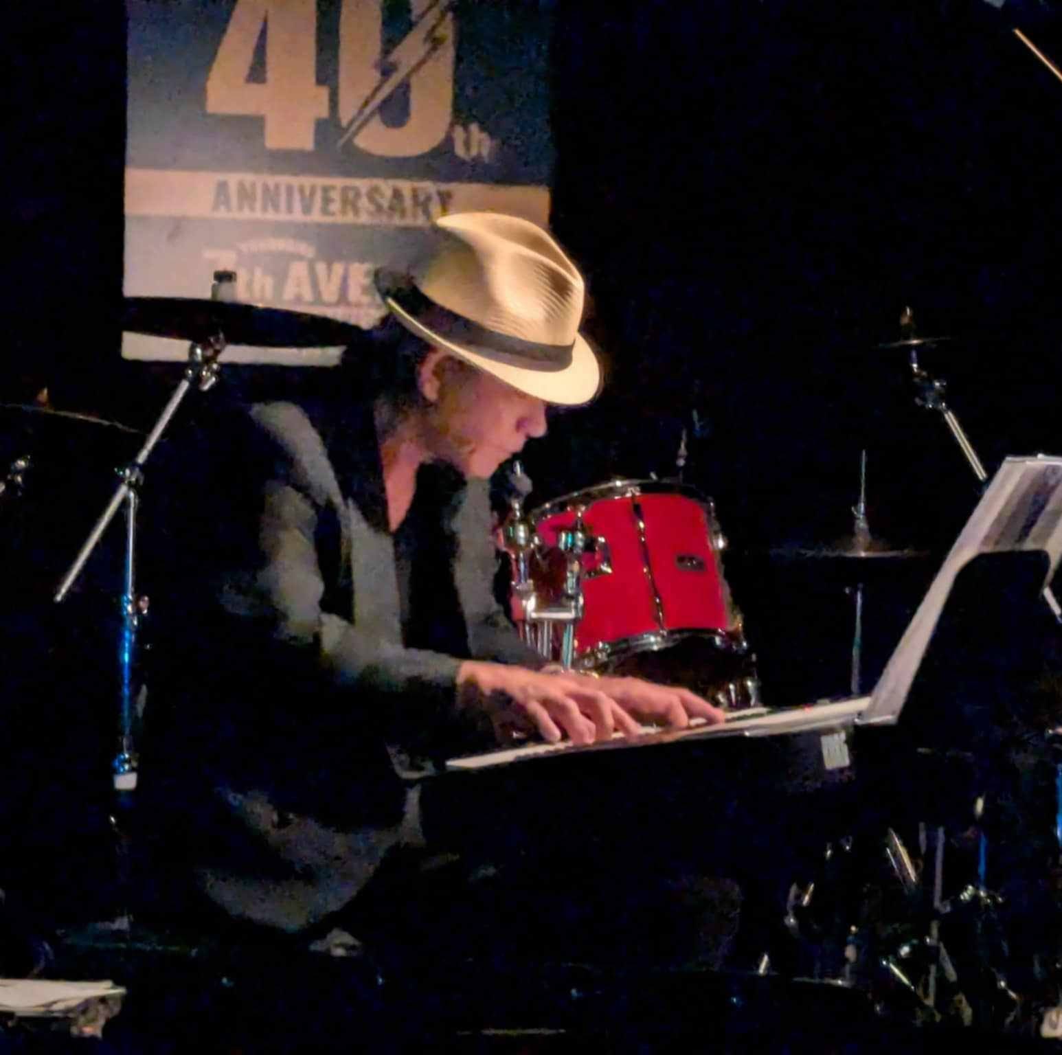 Lazy Bones / Hoagy Carmichael 1933年、ホーギー・カーマイケルによるアメリカ南部ブルース風味のスタンダード曲😼 ...