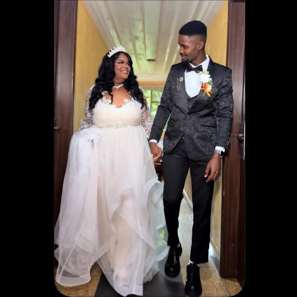 Shanteice Grady - You're 35lbs over and your clothes don't... | Facebook