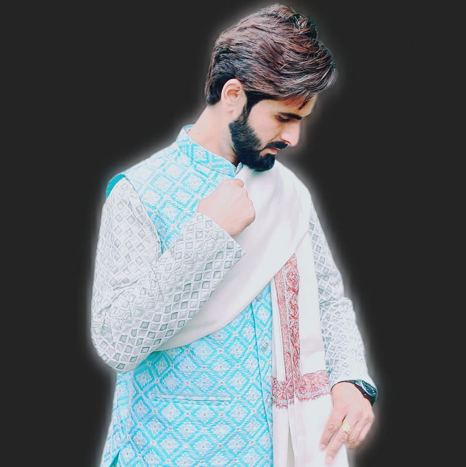  Hafeez Ahmed Motiv 
